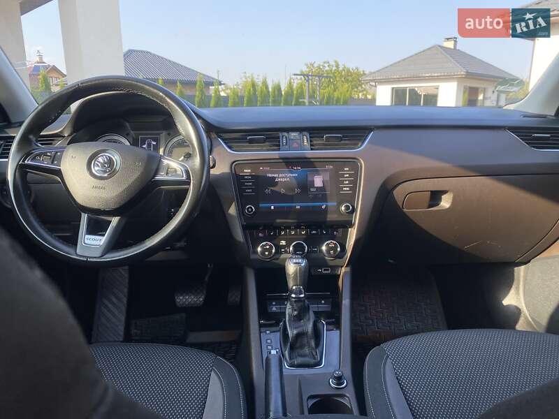 Универсал Skoda Octavia Scout 2019 в Нововолынске