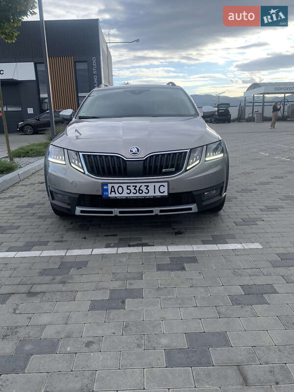Универсал Skoda Octavia Scout 2018 в Хусте