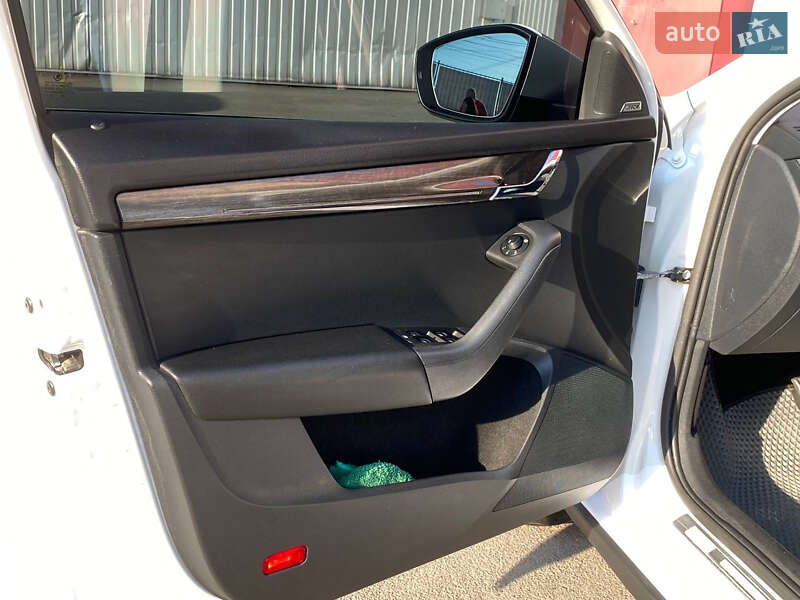 Універсал Skoda Octavia Scout 2019 в Кривому Розі