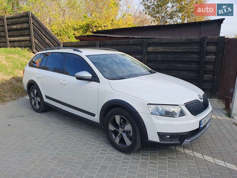 Универсал Skoda Octavia Scout 2015 в Киеве