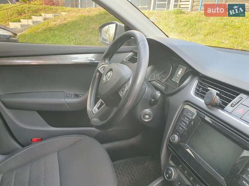 Универсал Skoda Octavia Scout 2015 в Киеве