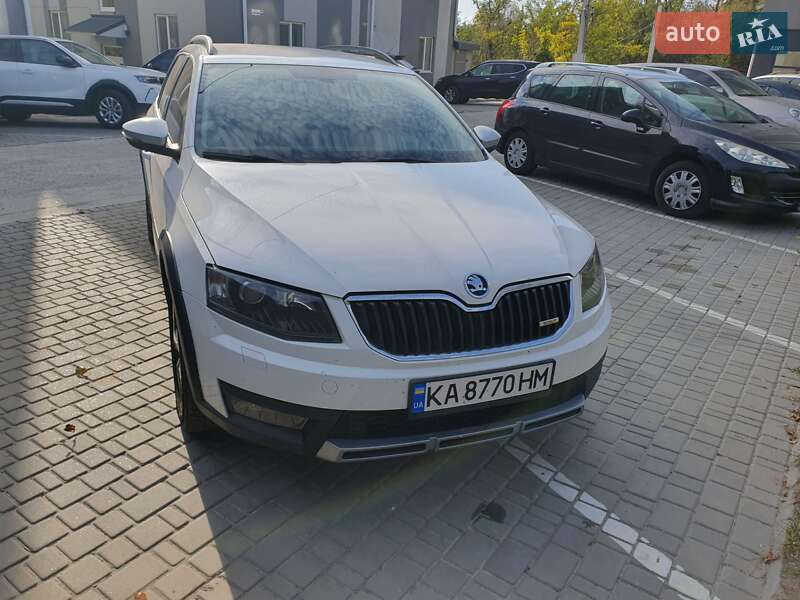 Универсал Skoda Octavia Scout 2015 в Киеве