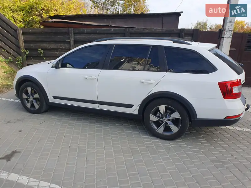 Універсал Skoda Octavia Scout 2015 в 