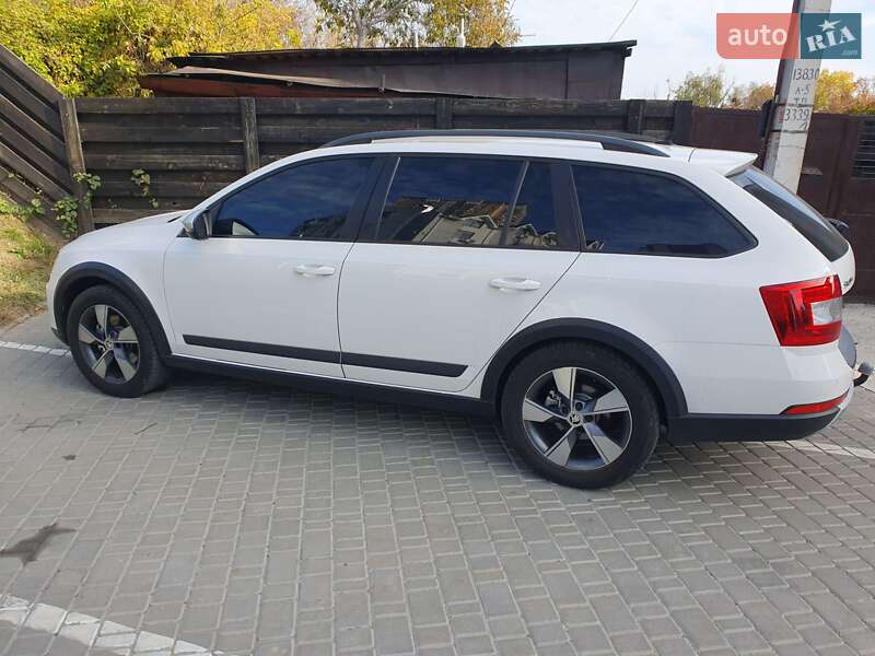 Универсал Skoda Octavia Scout 2015 в Киеве
