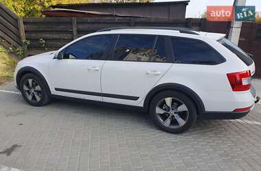 Универсал Skoda Octavia Scout 2015 в 