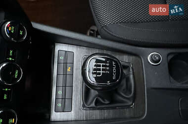 Универсал Skoda Octavia Scout 2015 в 