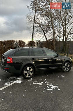 Універсал Skoda Octavia Scout 2013 в Києві