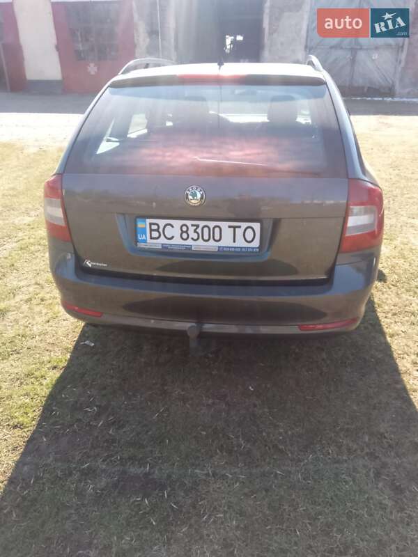 Универсал Skoda Octavia Scout 2010 в Старом Самборе