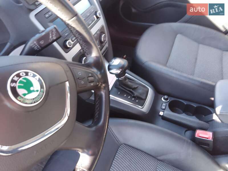 Универсал Skoda Octavia Scout 2010 в Старом Самборе