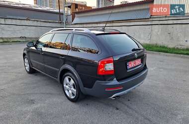Універсал Skoda Octavia Scout 2010 в 