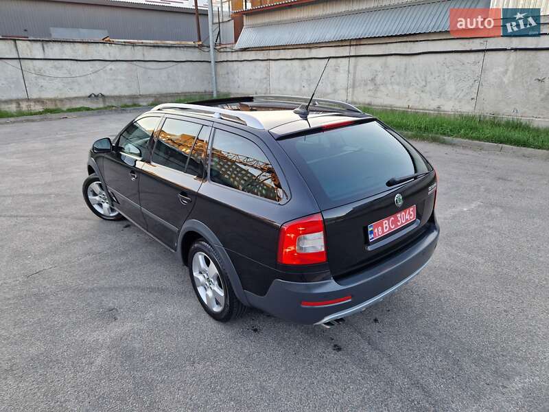 Универсал Skoda Octavia Scout 2010 в 