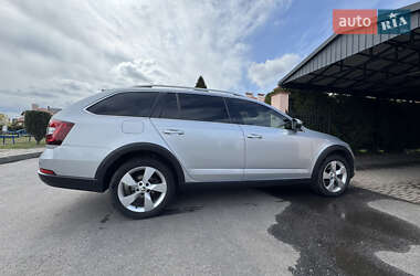 Универсал Skoda Octavia Scout 2020 в 