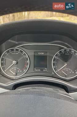 Універсал Skoda Octavia Scout 2010 в 