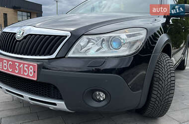 Універсал Skoda Octavia Scout 2010 в 