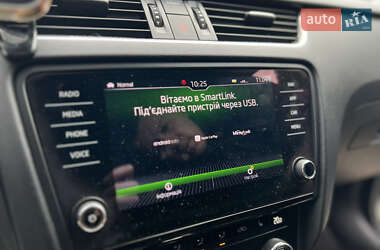 Універсал Skoda Octavia Scout 2019 в 