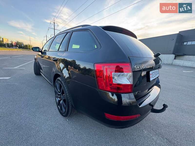 Універсал Skoda Octavia Scout 2016 в Бучі