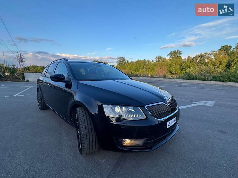 Універсал Skoda Octavia Scout 2016 в Бучі