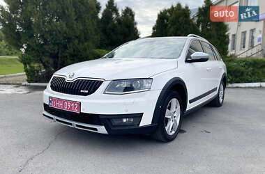 Универсал Skoda Octavia Scout 2015 в Новой Ушице
