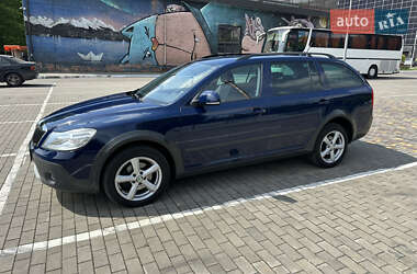 Универсал Skoda Octavia Scout 2011 в 