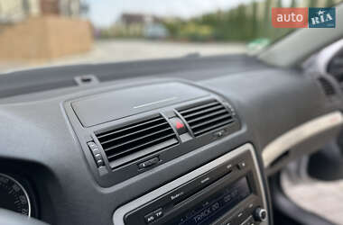 Универсал Skoda Octavia Scout 2012 в 