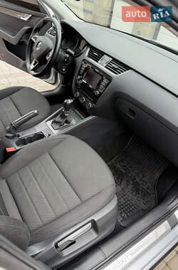 Универсал Skoda Octavia Scout 2015 в 