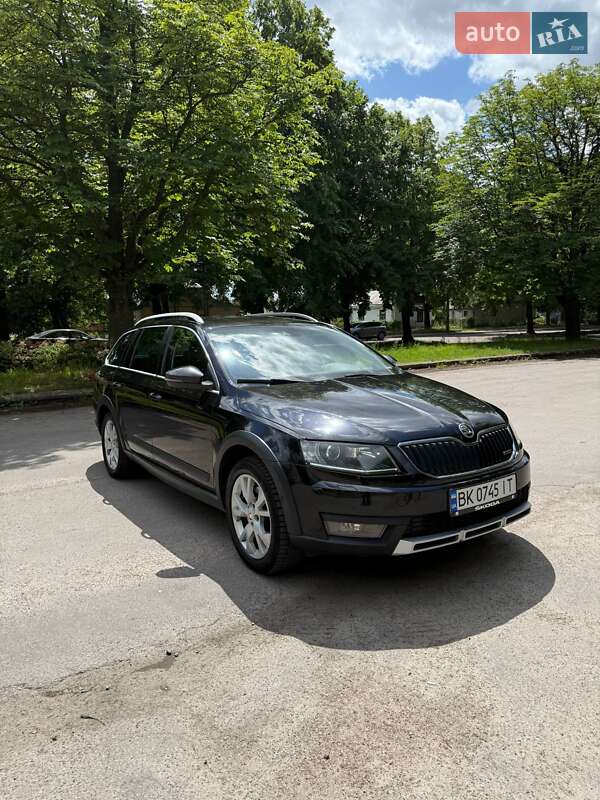 Універсал Skoda Octavia Scout 2015 в Рівному