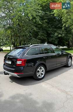 Универсал Skoda Octavia Scout 2015 в Ровно