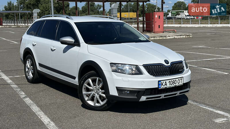 Skoda Octavia Scout 2015