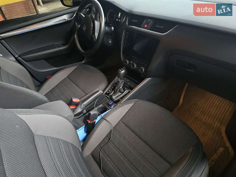 Універсал Skoda Octavia Scout 2019 в Косові