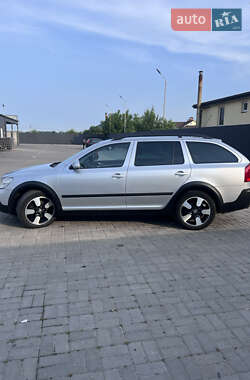 Универсал Skoda Octavia Scout 2010 в 