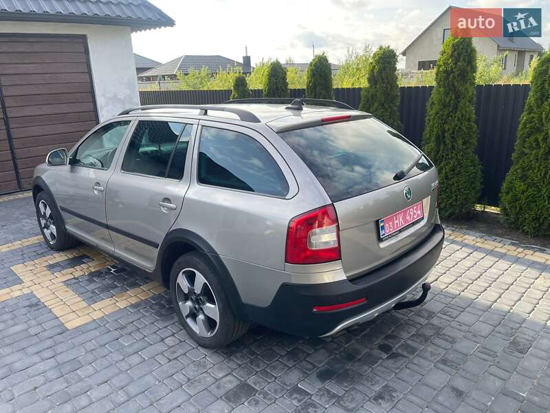 Универсал Skoda Octavia Scout 2011 в Любомле