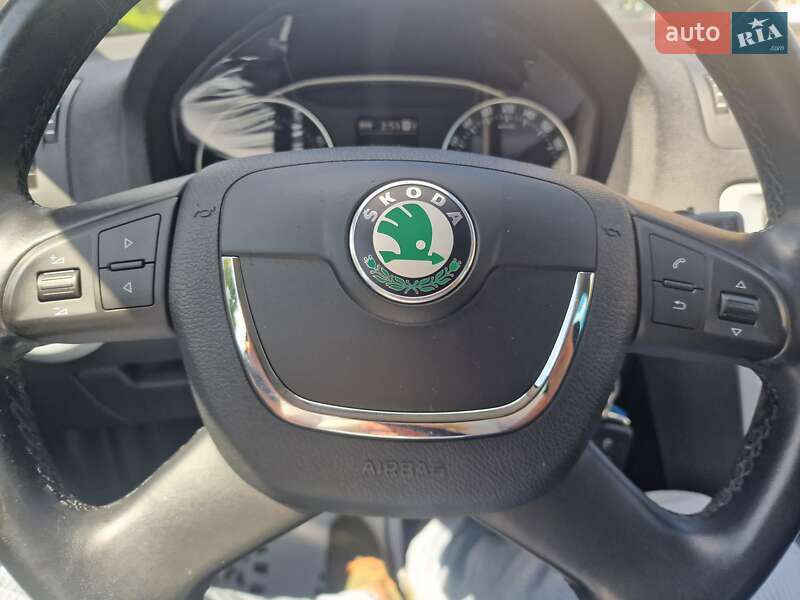 Универсал Skoda Octavia Scout 2011 в Львове фото 12 Универсал Skoda Octavia Scout 2011 в Львове
