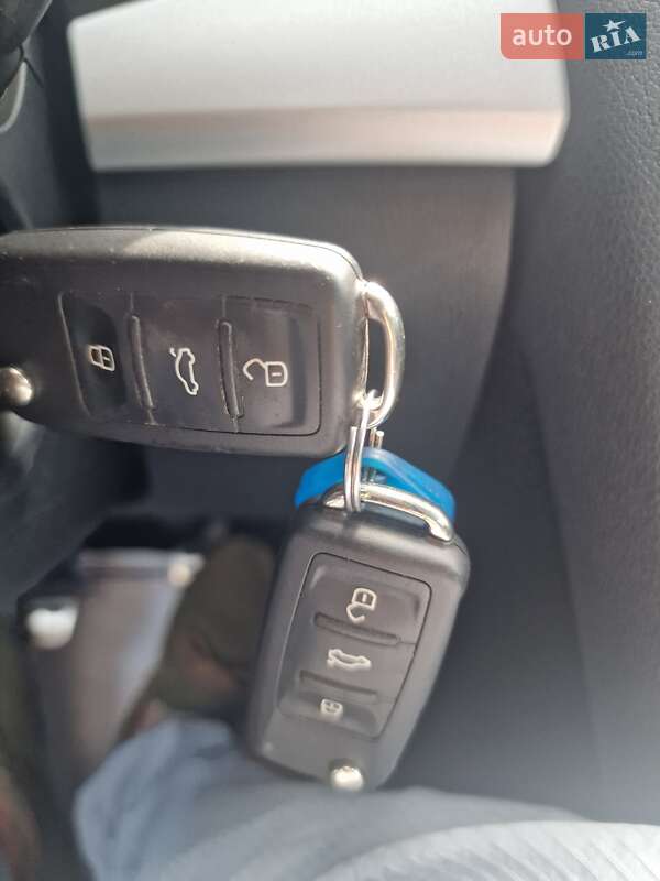 Универсал Skoda Octavia Scout 2011 в Львове фото 16 Универсал Skoda Octavia Scout 2011 в Львове