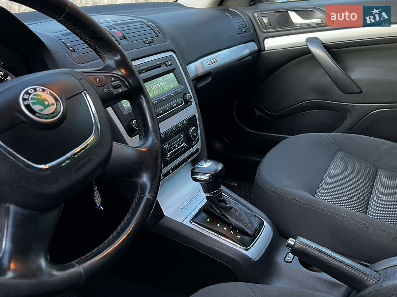 Универсал Skoda Octavia Scout 2011 в Хусте