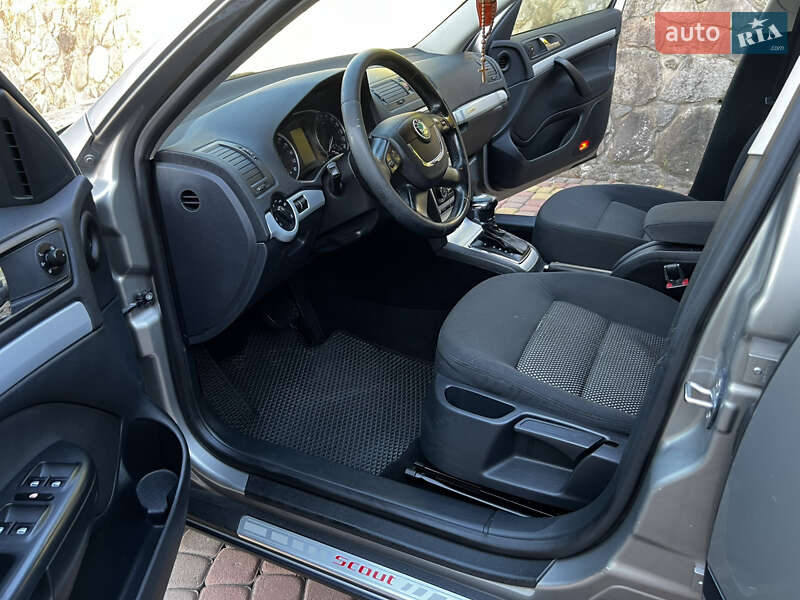 Универсал Skoda Octavia Scout 2011 в Хусте