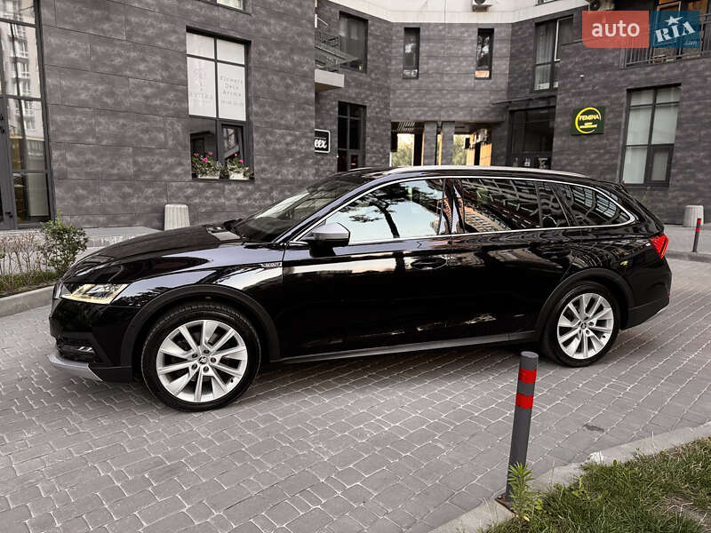 Skoda Octavia Scout 2022