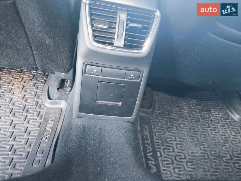 Універсал Skoda Octavia Scout 2016 в Києві