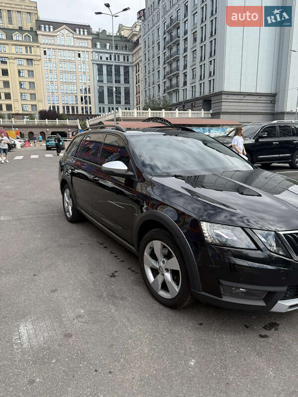 Универсал Skoda Octavia Scout 2020 в Киеве