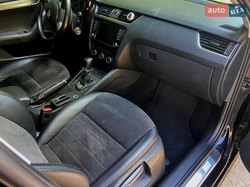 Універсал Skoda Octavia Scout 2015 в Рівному