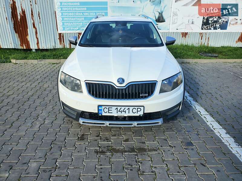Универсал Skoda Octavia Scout 2015 в Черновцах