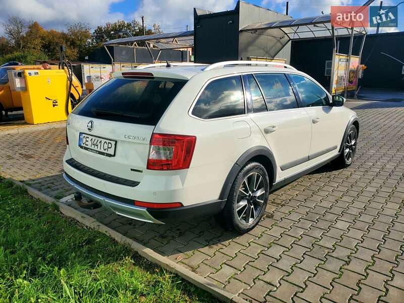 Универсал Skoda Octavia Scout 2015 в Черновцах