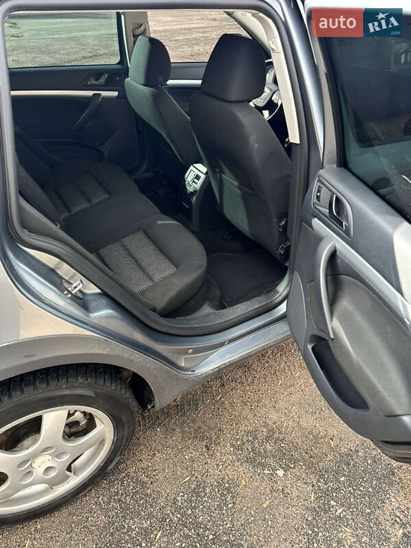 Универсал Skoda Octavia Scout 2012 в Чернигове фото 13 Универсал Skoda Octavia Scout 2012 в Чернигове