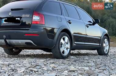 Універсал Skoda Octavia Scout 2011 в  фото 4 Універсал Skoda Octavia Scout 2011 в