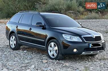 Універсал Skoda Octavia Scout 2011 в  фото 13 Універсал Skoda Octavia Scout 2011 в