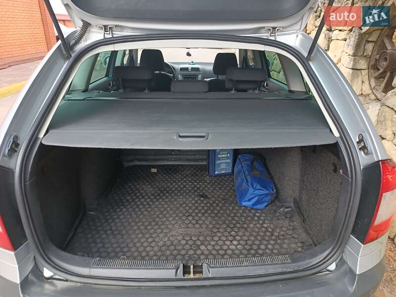 Универсал Skoda Octavia Scout 2010 в Львове