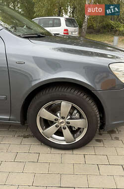 Универсал Skoda Octavia Scout 2010 в 