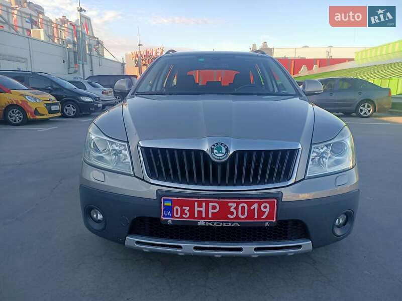 Универсал Skoda Octavia Scout 2012 в Киеве фото 11 Универсал Skoda Octavia Scout 2012 в Киеве