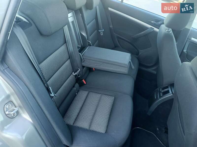 Универсал Skoda Octavia Scout 2012 в Киеве фото 35 Универсал Skoda Octavia Scout 2012 в Киеве