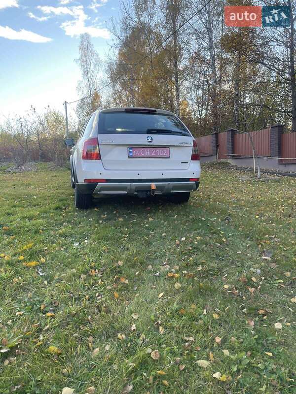 Універсал Skoda Octavia Scout 2015 в Долині
