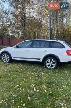Универсал Skoda Octavia Scout 2015 в Долине
